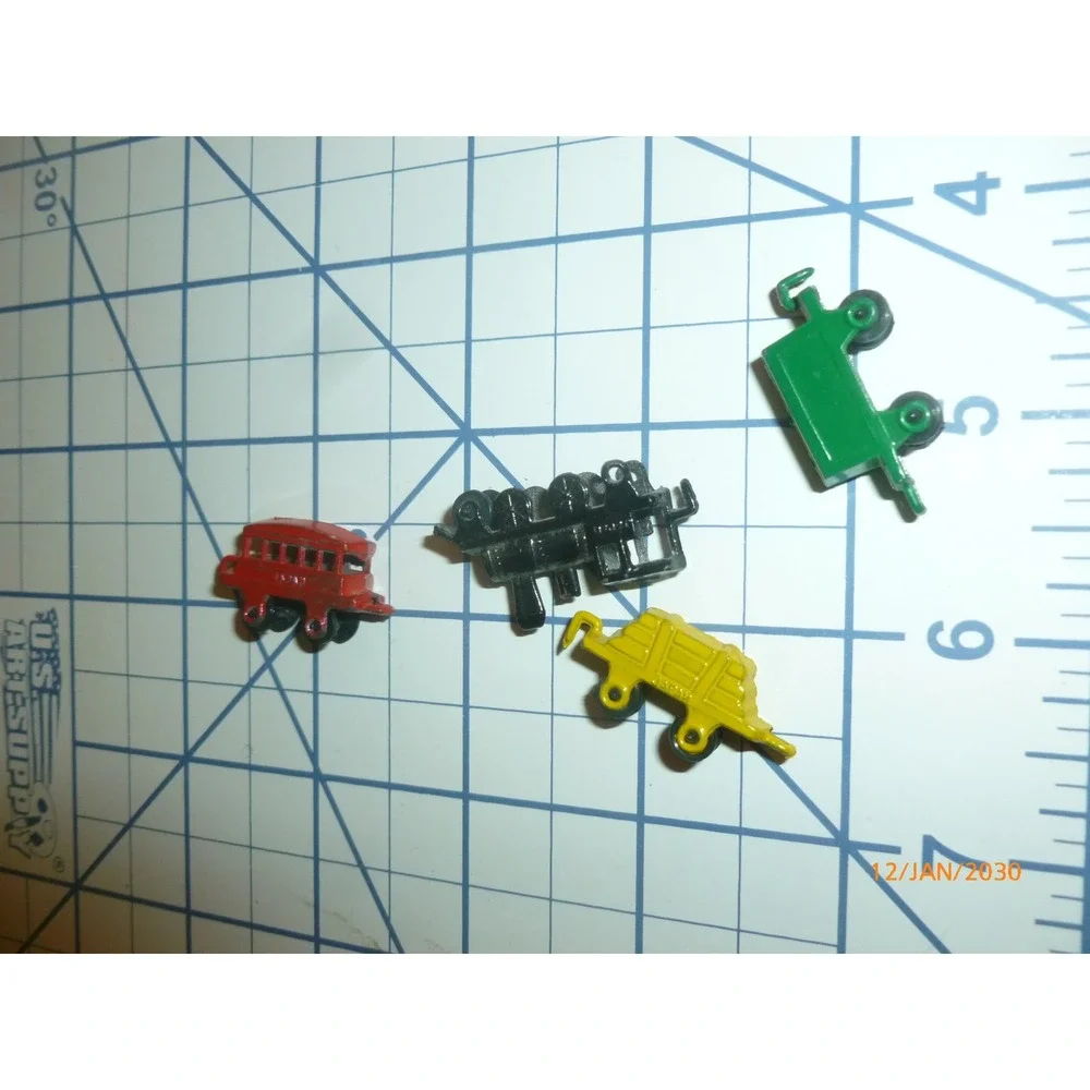 Vintage Miniature Diecast Metal Train Set 4‎ Piece Made Japan Multi Color Micro